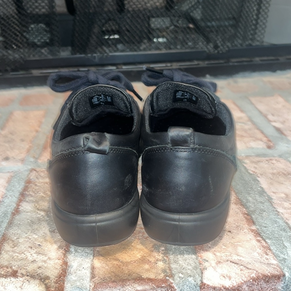 ECCO Soft 7
Women's Leather Gore-Tex Sneaker - Picture 8 of 12